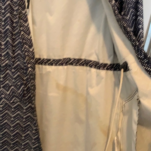 Silver Icing Rain Coat - Picture 4 of 8